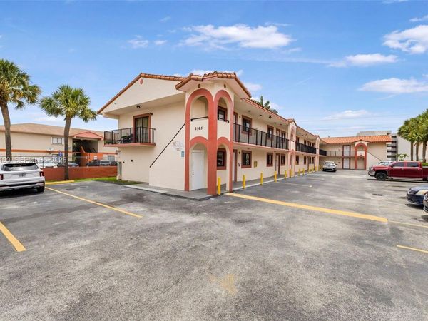 6165 W 22nd Ct , Unit 105, Hialeah, FL 33016