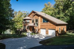 440 Cedar Lakes Drive  photo 4
