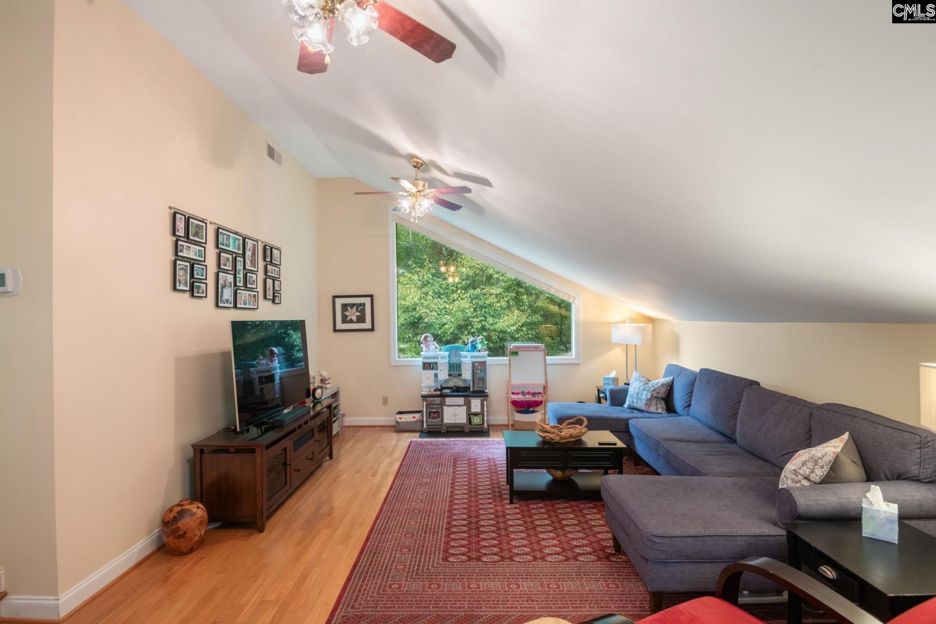 440 Cedar Lakes Drive  Photo 29