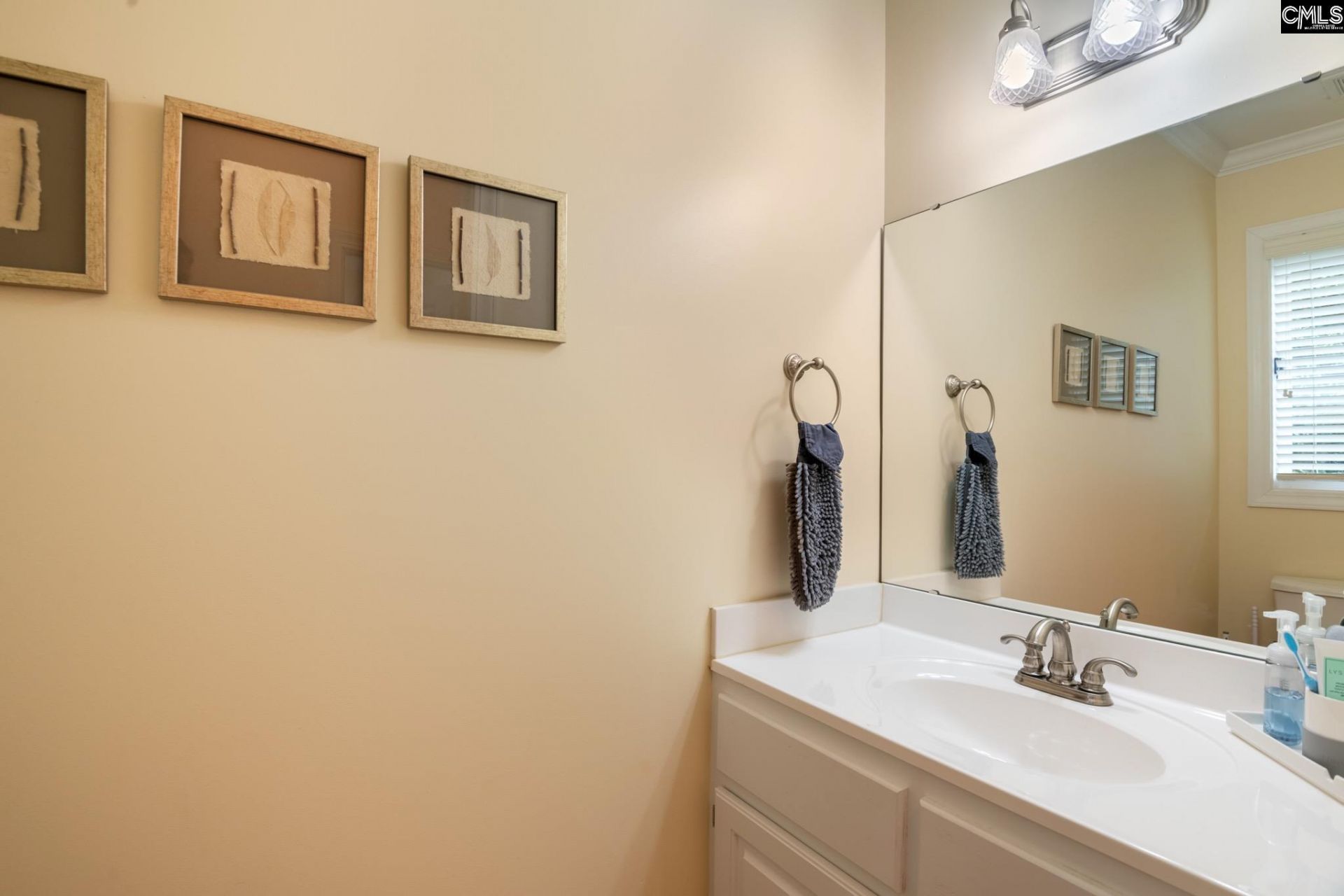 440 Cedar Lakes Drive  Photo 34