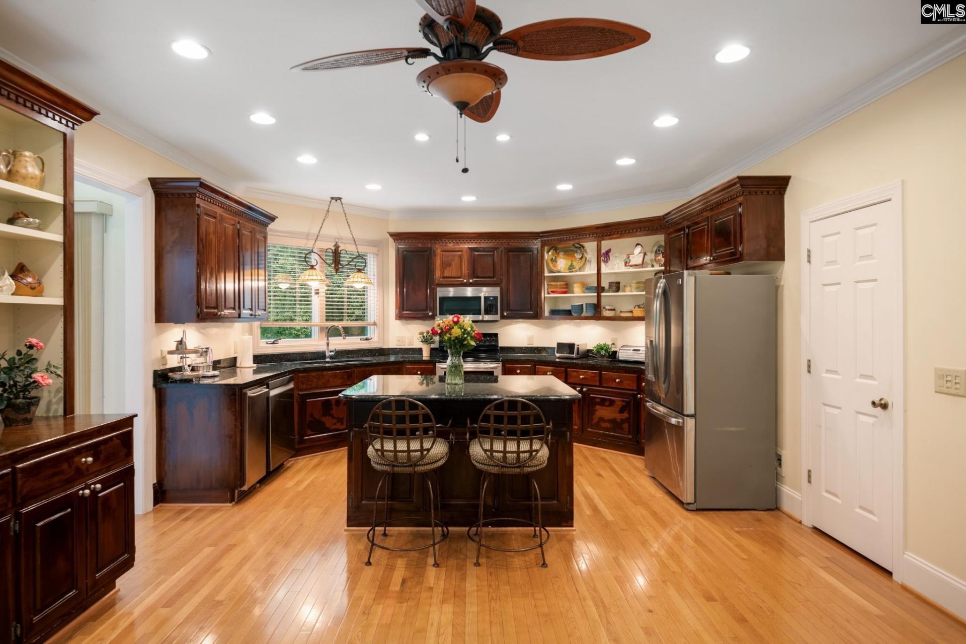 440 Cedar Lakes Drive  Photo 8