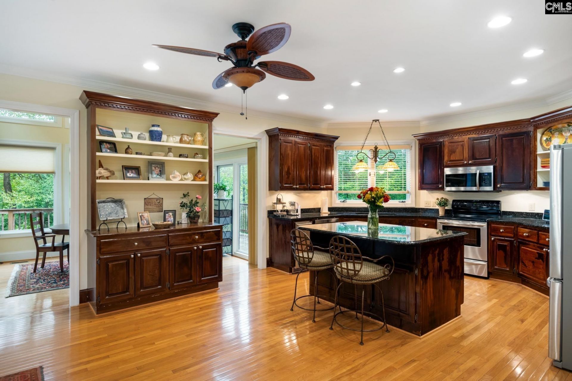440 Cedar Lakes Drive  Photo 9
