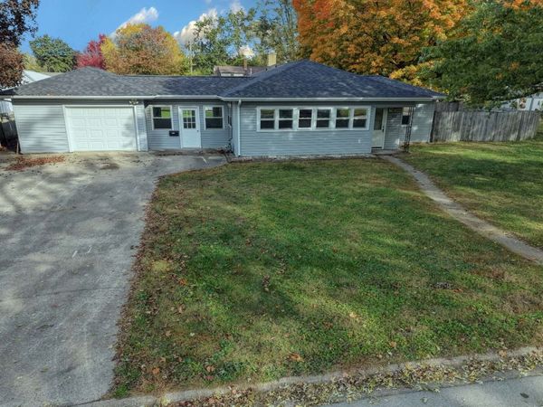608 E Grant Street, Watseka, IL 60970