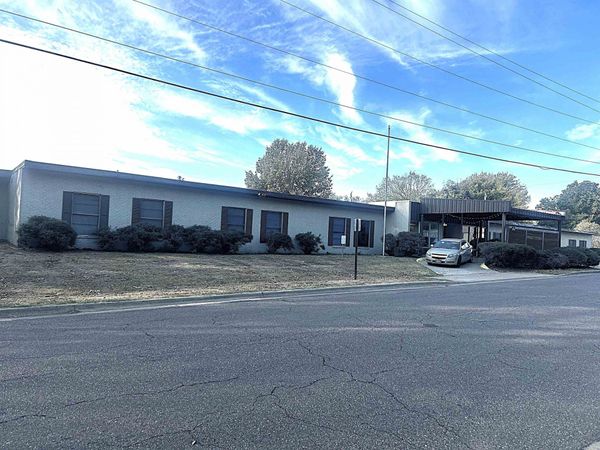 707 E Greenwood Street, Hope, AR 71801