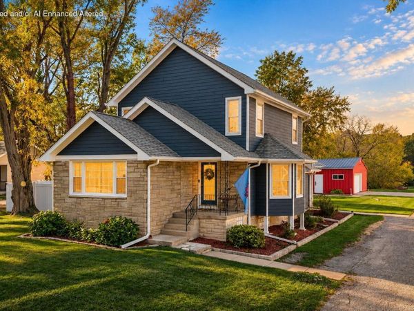 8620 Marquette Street , Schererville, IN 46375