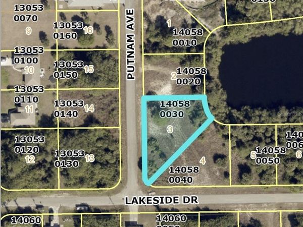 427 PUTNAM AVENUE , LEHIGH ACRES, FL 33974