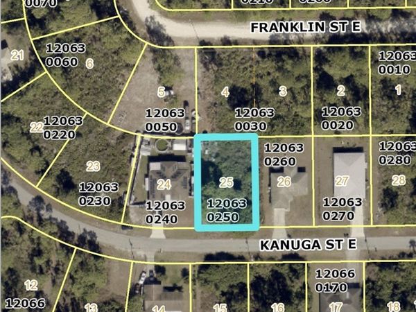 913 KANUGA STREET E, LEHIGH ACRES, FL 33974