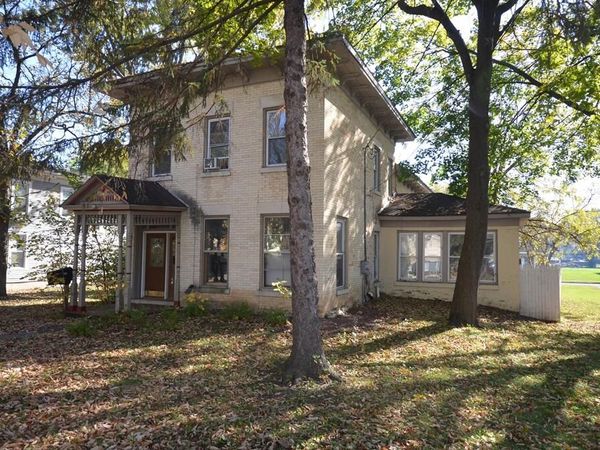 343 S Janesville St, Whitewater, WI 53190