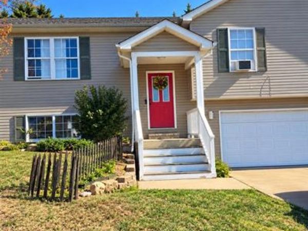 4 Kee Drive , Union, MO 63084