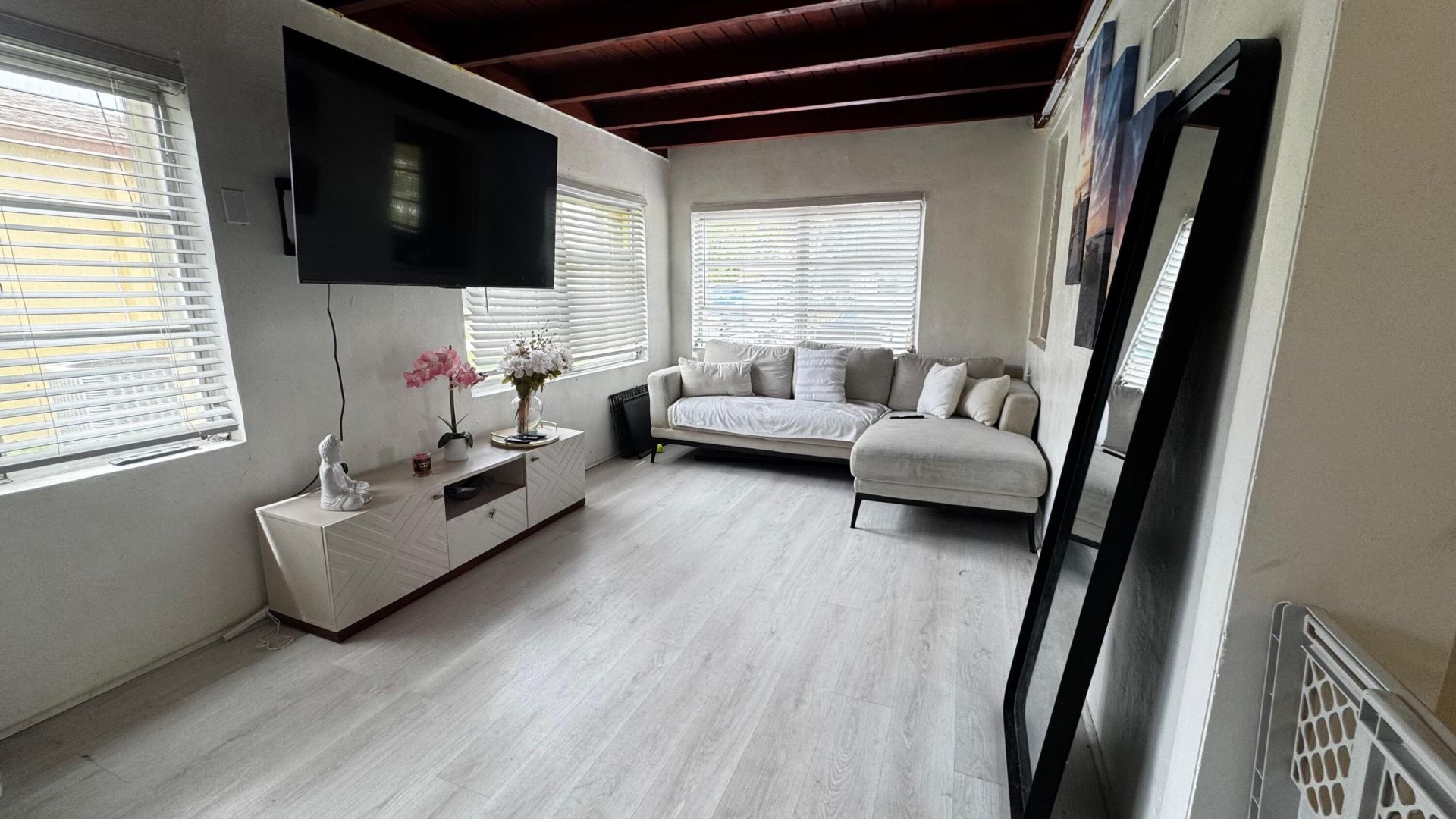 1070 NE 143rd Street, North Miami, FL 33161 Photo
