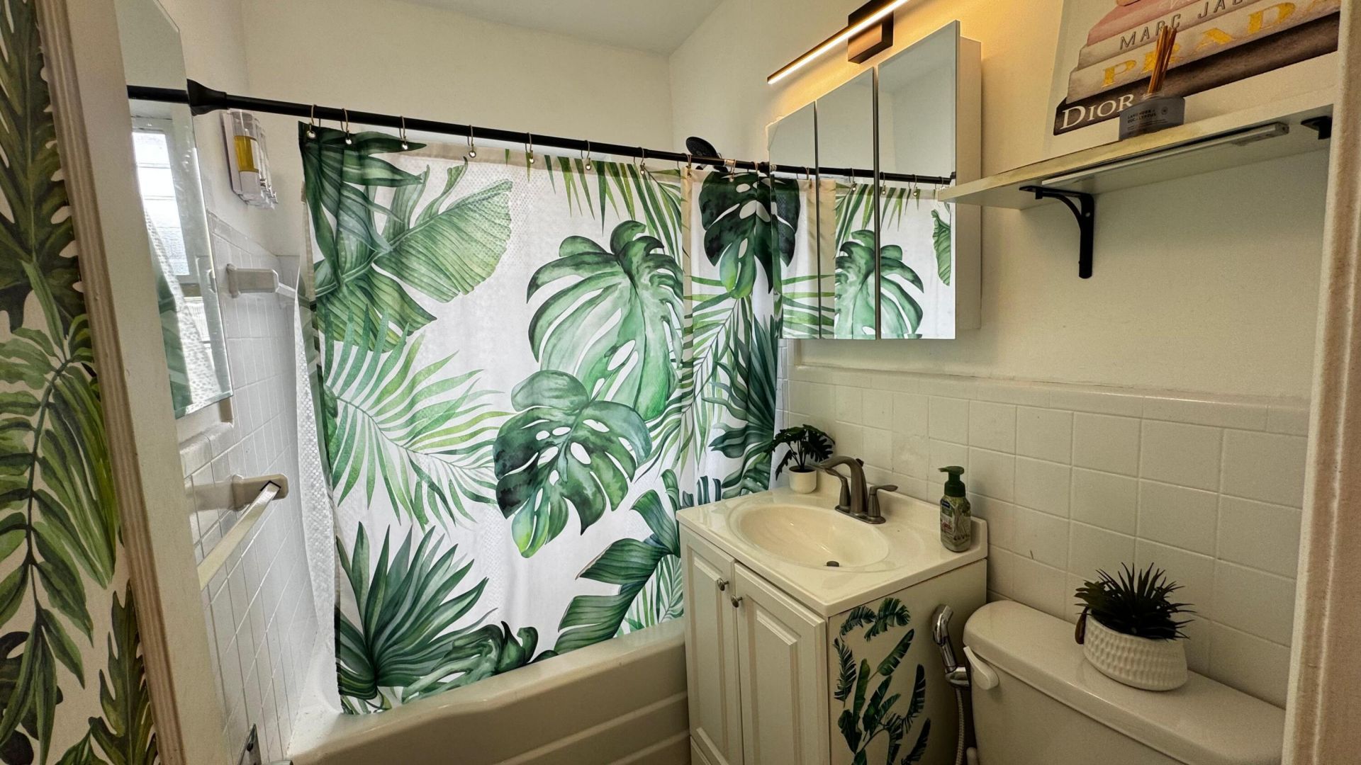 1070 NE 143rd Street, North Miami, FL 33161 Photo