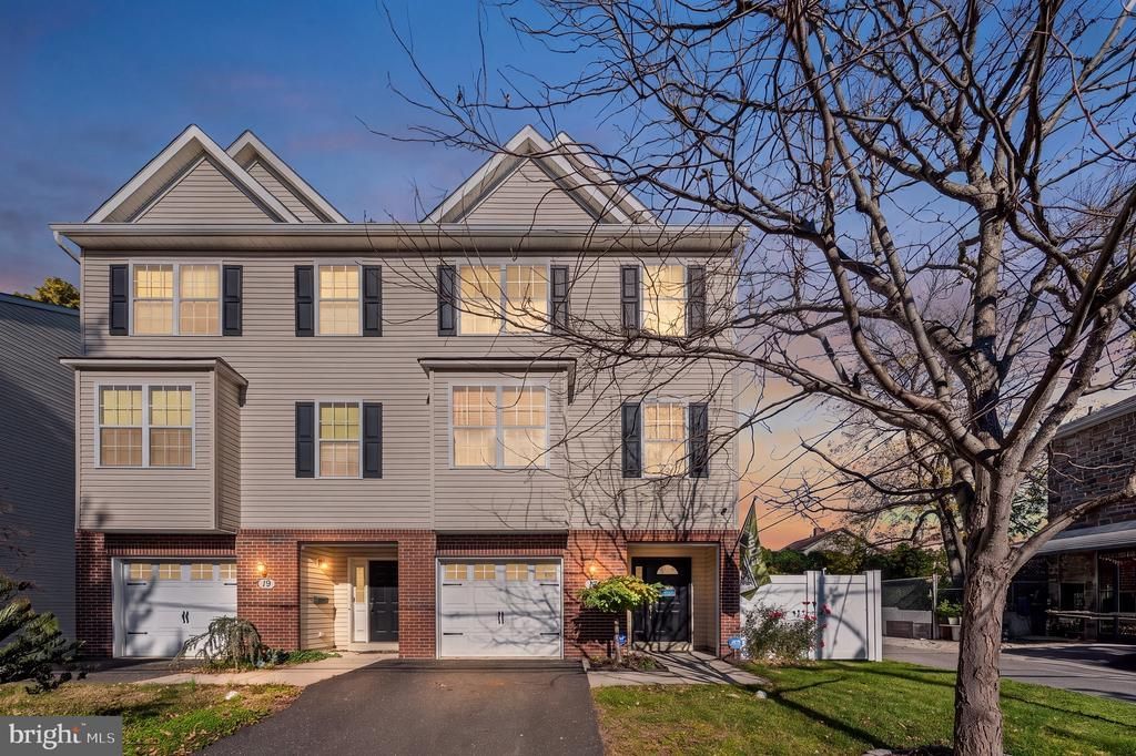 17 CENTER STREET , AMBLER, PA 19002
