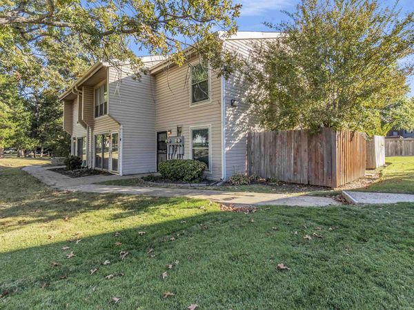 6750 MEADOW OAK PL, Memphis, TN 38120