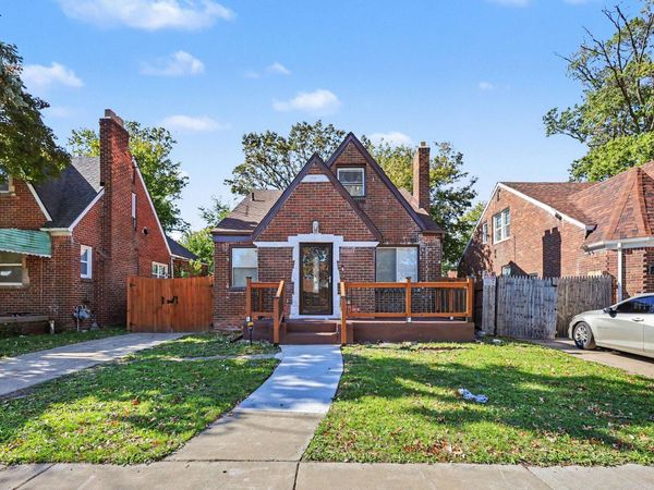 16273 Woodingham Drive, Detroit, MI 48221