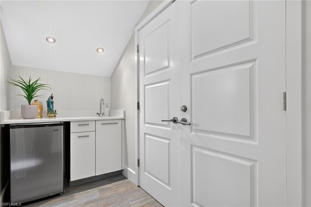 11 Beach Homes, Captiva, FL 33924 Photo