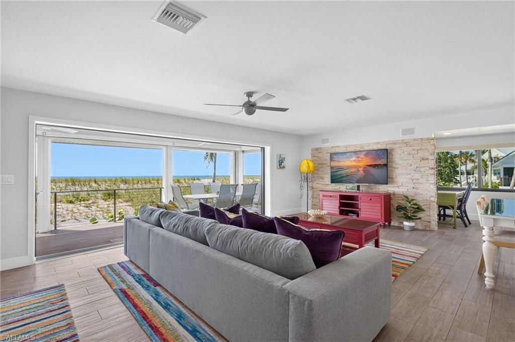 11 Beach Homes, Captiva, FL 33924 Photo