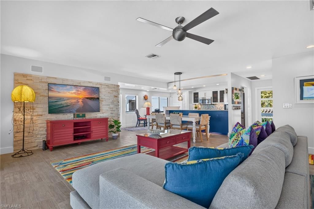 11 Beach Homes, Captiva, FL 33924 Photo