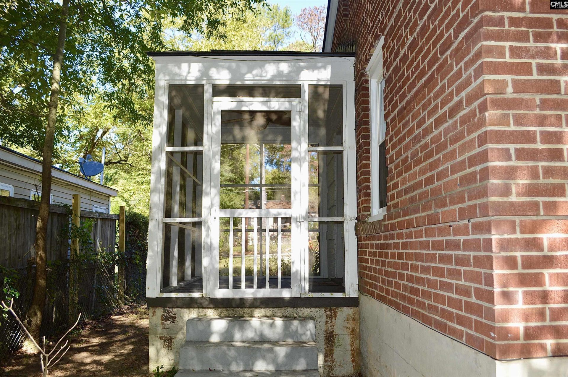 504 Johnson Avenue  Photo 18