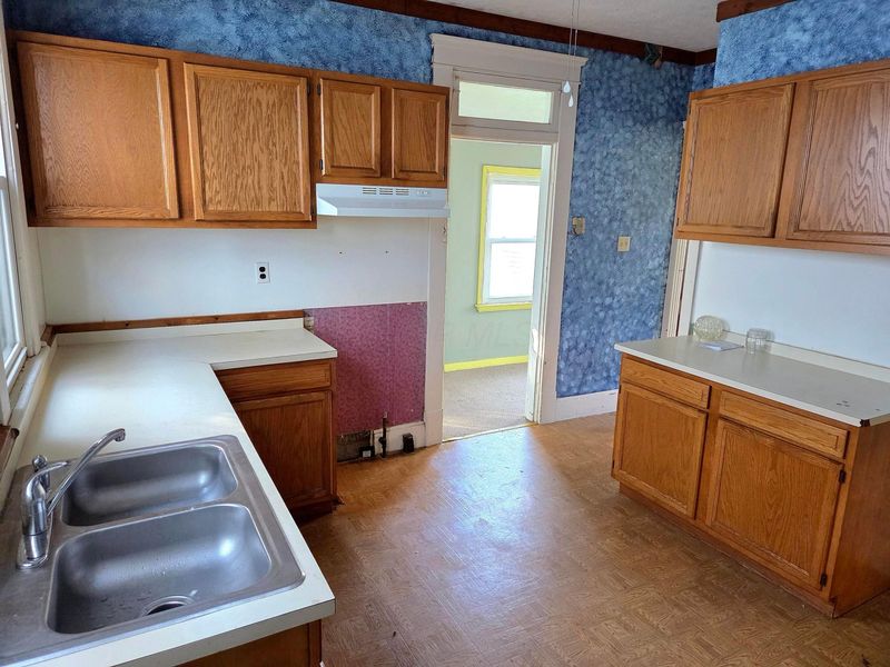 77 S Pine Street, Newark, OH 43055 Photo 7