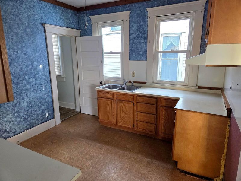77 S Pine Street, Newark, OH 43055 Photo 8