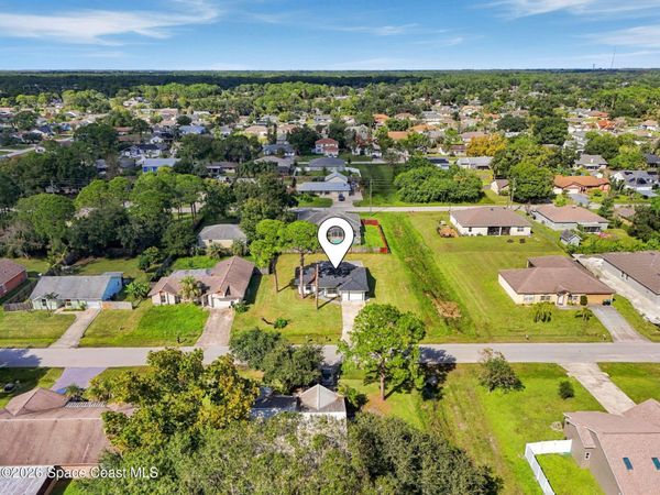711 Kempten Street NW , Palm Bay, FL 32907