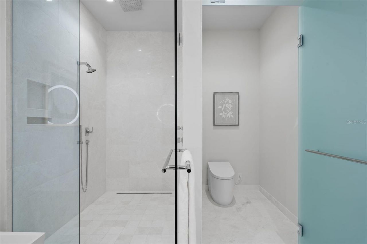 1591 Gulf Of Mexico Drive, Unit 515, Longboat Key, FL 34228 Photo