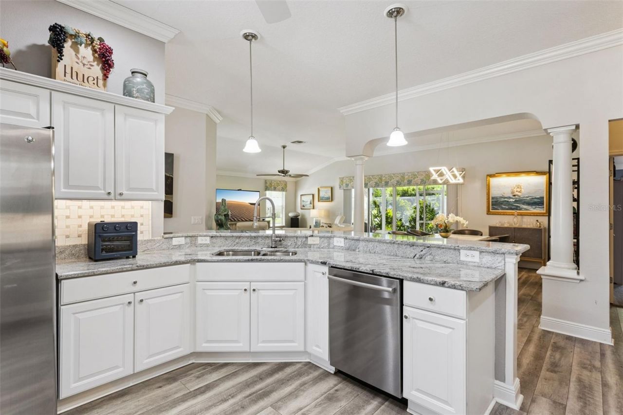 842 Lucky Lane, The Villages, FL 32162 Photo