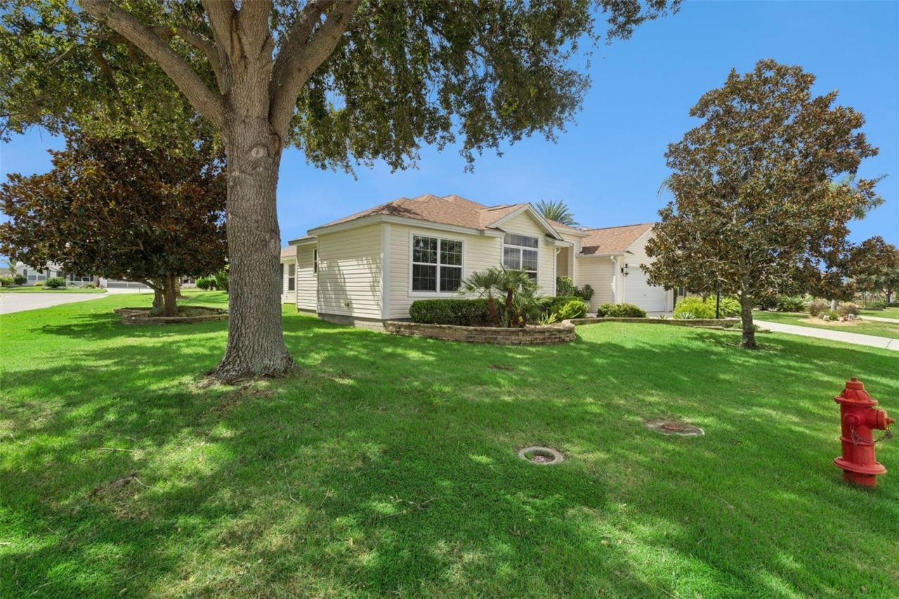 842 Lucky Lane, The Villages, FL 32162 Photo