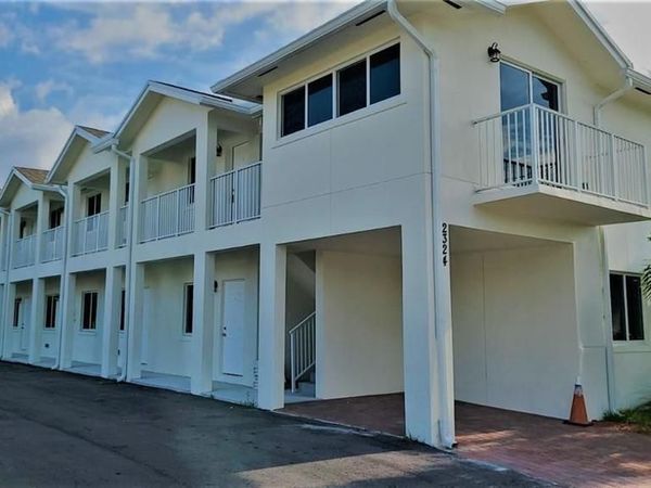 2324 Johnson Street, Unit 3, Hollywood, FL 33020