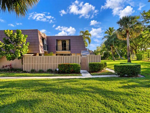 1315 13TH Court, Palm Beach Gardens, FL 33410