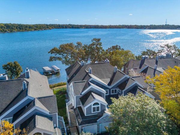 247 Sandy Point Lane , Lake Zurich, IL 60047