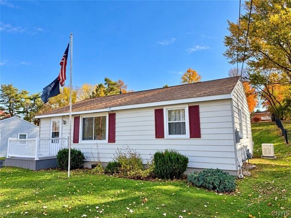 223 Hills Street , Chittenango, NY 13037