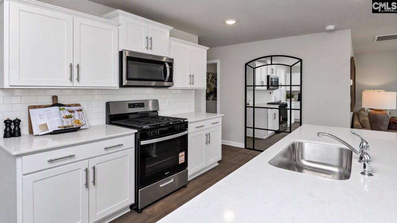 153 Livingston Woods Drive  Photo 6