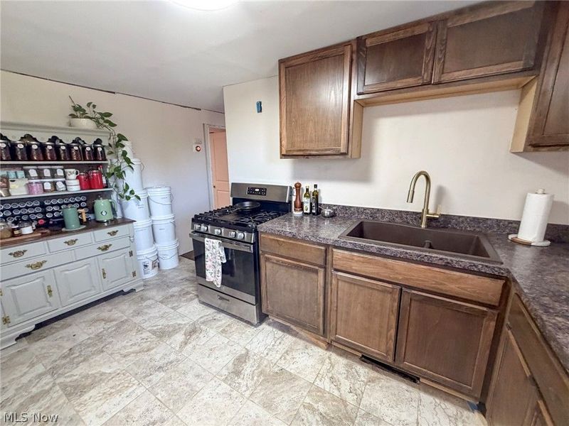 1292 Bedford Road, Masury, OH 44438 Photo 15