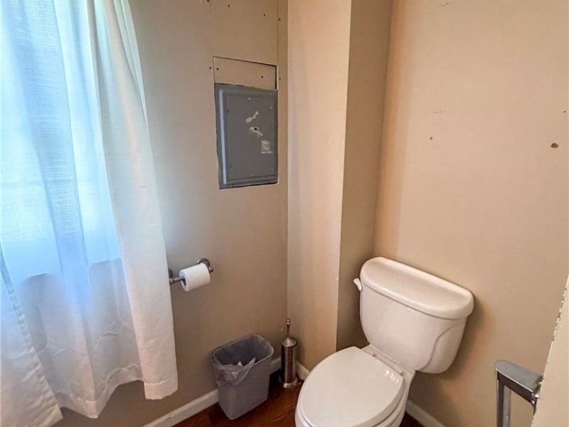 1292 Bedford Road, Masury, OH 44438 Photo 9