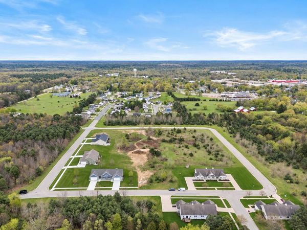718 Noble Drive, Belding, MI 48809
