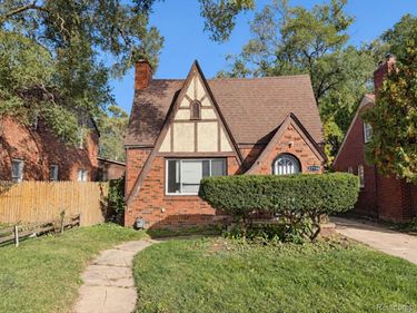 17196 Murray Hill Street , Detroit, Mi 48235
