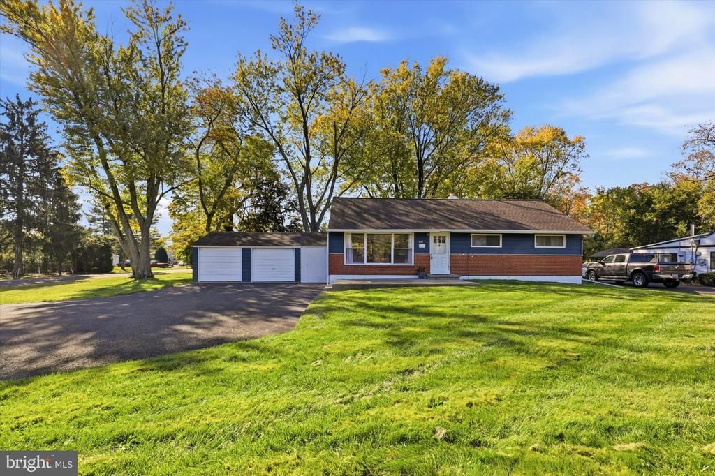 601 W COUNTY LINE ROAD , HATBORO, PA 19040
