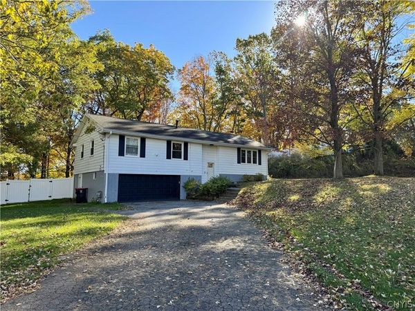 126 Jay Street , Chittenango, NY 13037