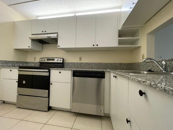 820 Twin Lakes Dr , Unit 820, Coral Springs, FL 33071