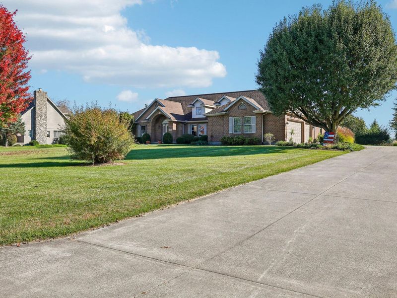6351 Fairway Court, Greenville, OH 45331 Photo 3