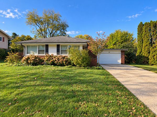 460 N MacArthur Drive , Palatine, IL 60074