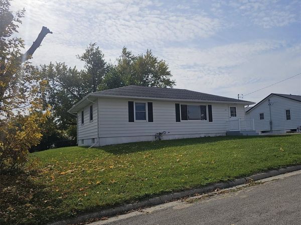601 7th Avenue, Springville, IA 52336