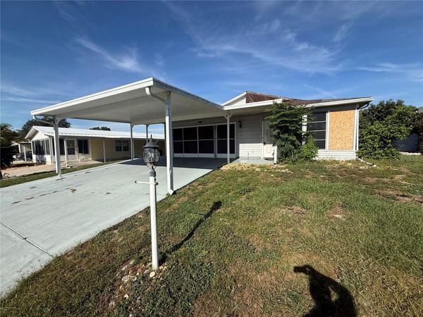 7053 FLORA WAY , LAKE WALES, FL 33898