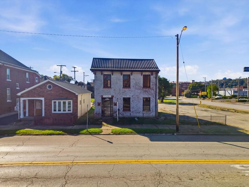 712 Market Street , Zanesville, OH 43701 Photo 1