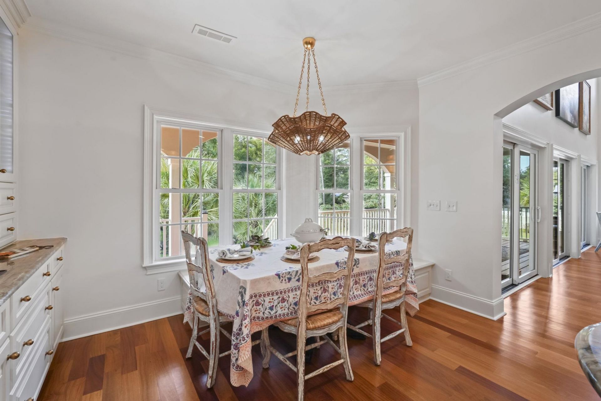633 Hill Dr. Photo 16