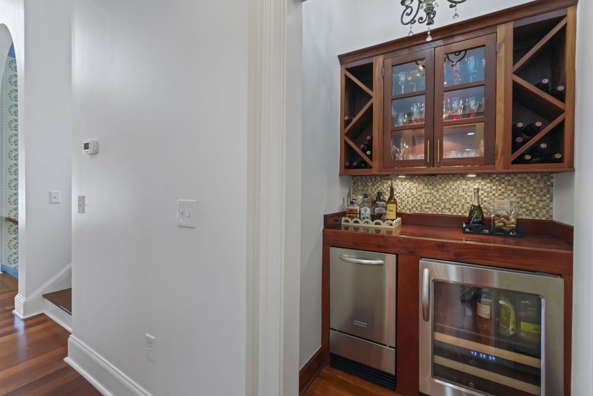 633 Hill Dr. Photo 30