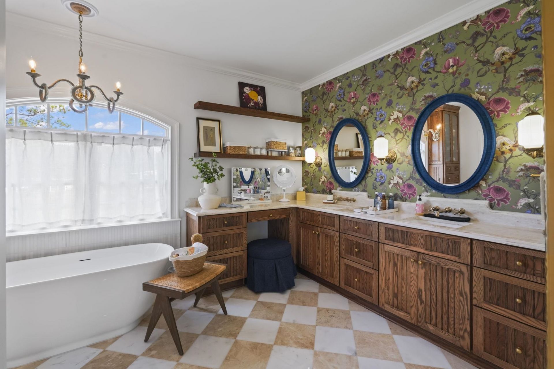 633 Hill Dr. Photo 43