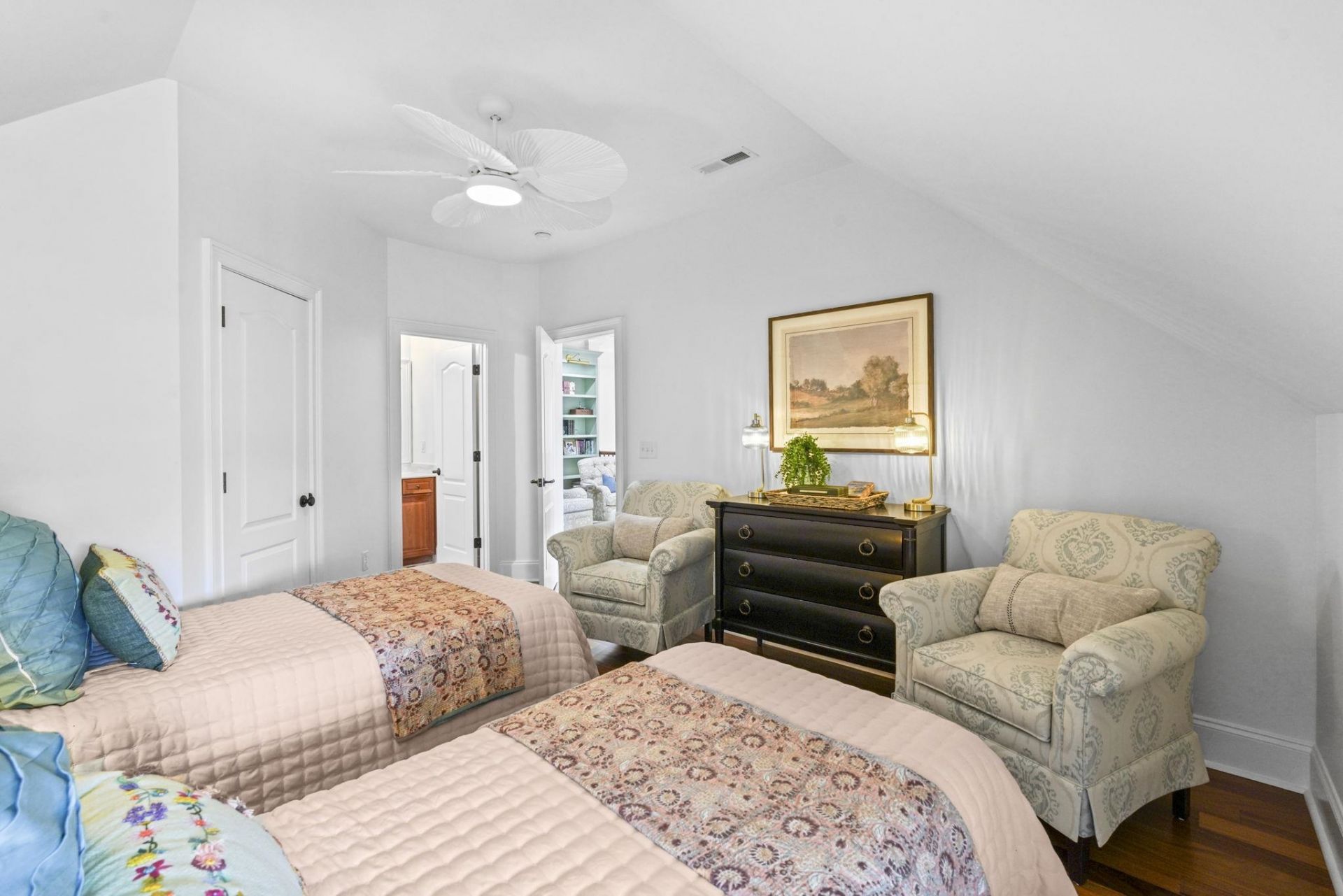 633 Hill Dr. Photo 53
