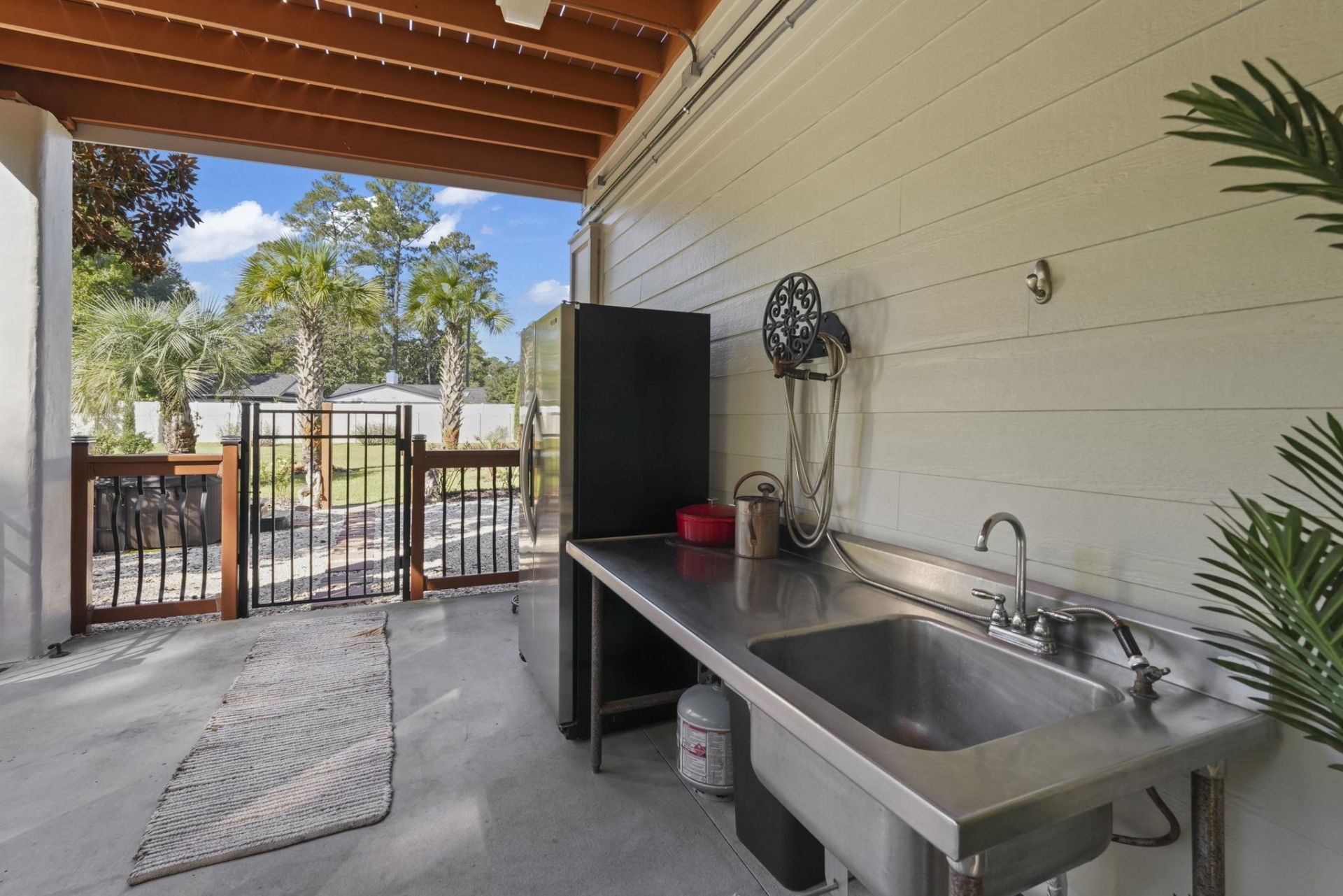 633 Hill Dr. Photo 82